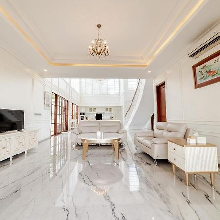 Villa Cisca Джимбаран Экстерьер фото